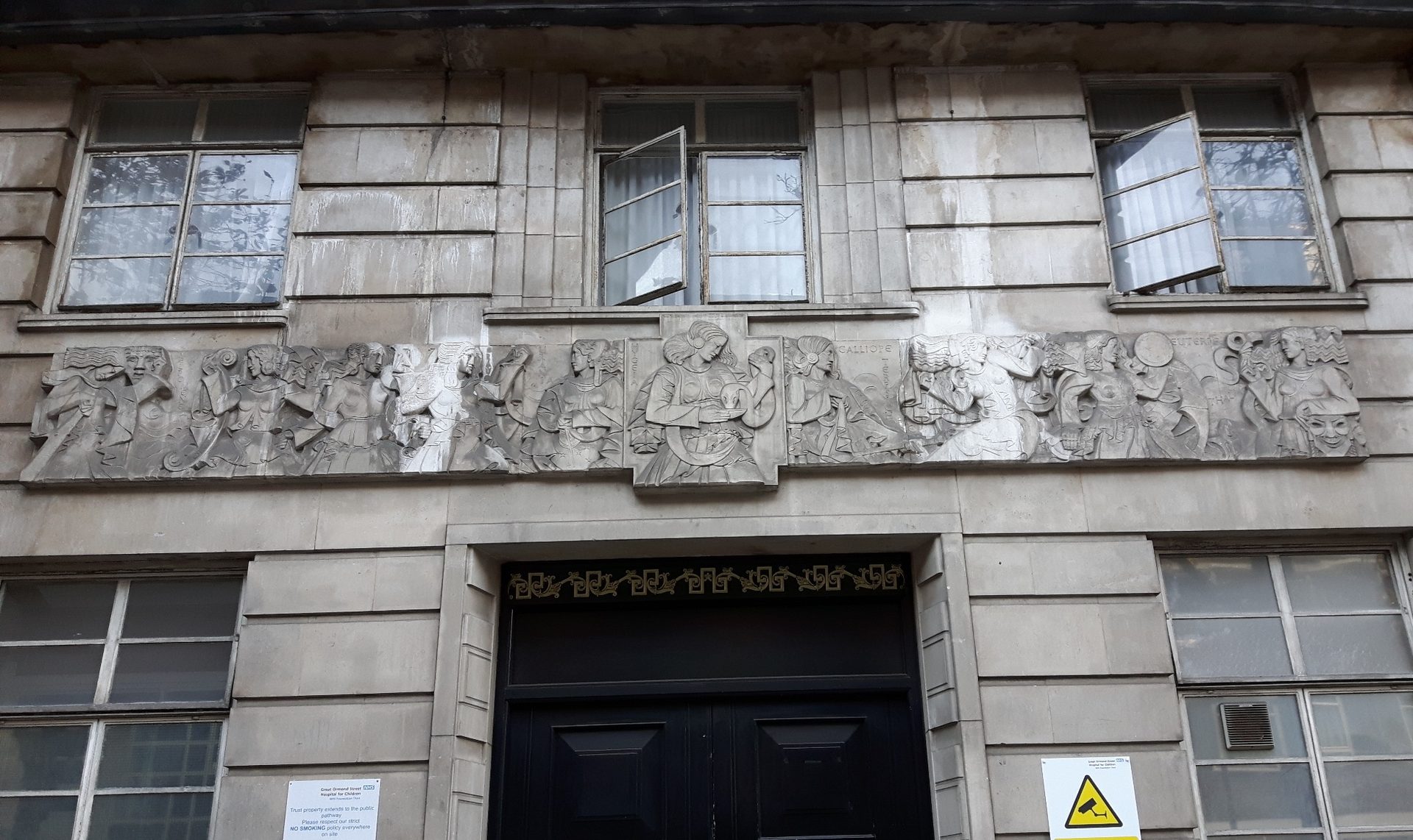 The Princess Royal Nurses Home, Great Ormond Street Hospital, London - 03.jpg
